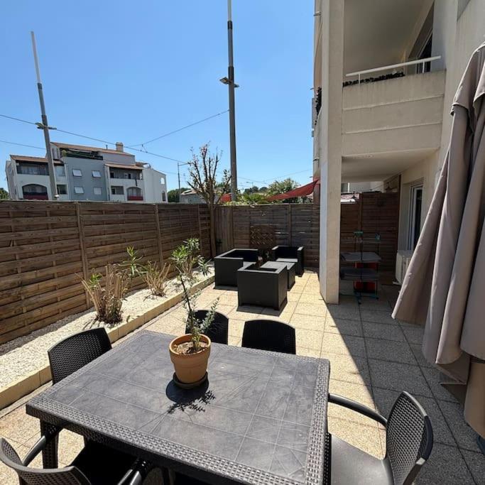Appartement Terrasse Et Piscine Μονπελιέ Εξωτερικό φωτογραφία
