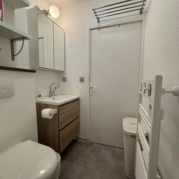 Appartement Terrasse Et Piscine Μονπελιέ Εξωτερικό φωτογραφία